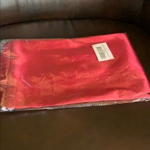 Large scarf! Maroonish in color!